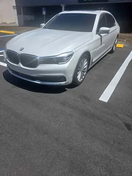 2017 BMW 7 Series 740i Sedan 4D