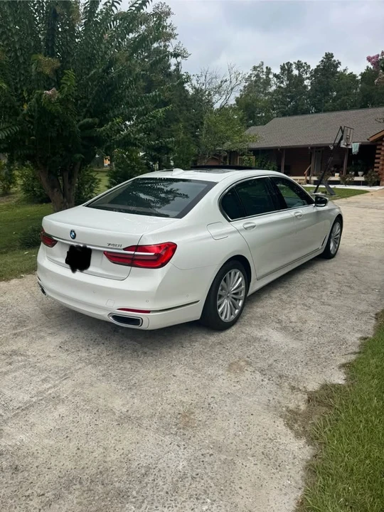2017 BMW G11/G12 7 Series - Image 3 of 15