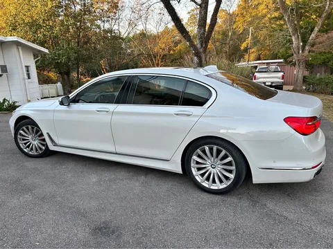 2017 BMW 7 Series 740i xDrive Sedan 4D