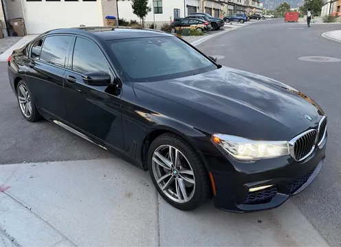 2017 BMW 740i xDrive Sedan 4D