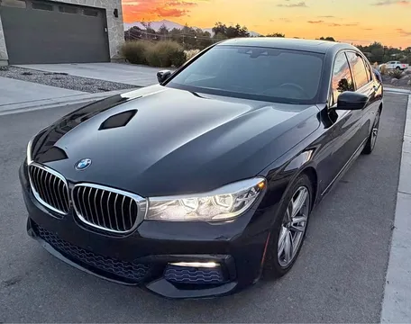 2017 BMW 740i xDrive Sedan 4D