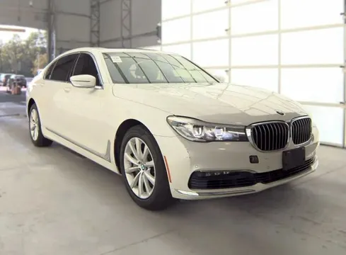 2017 BMW 7 Series 740i xDrive Sedan 4D