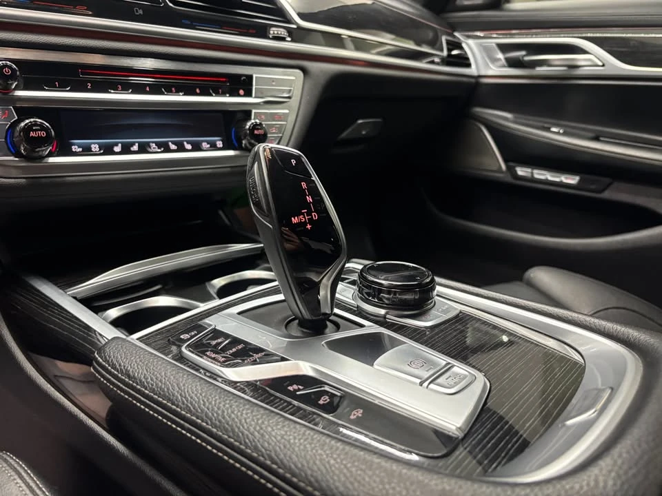2017 BMW G11/G12 7 Series - Image 15 of 20