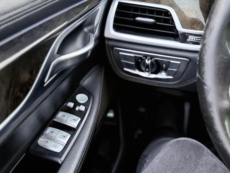 2017 BMW G11/G12 7 Series - Image 14 of 20