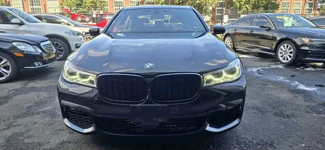 2017 BMW 750i xDrive Sedan 4D
