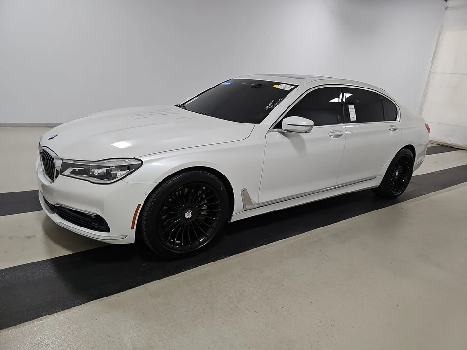 2017 BMW G11/G12 750i & M760i Sedan - Image 2 of 15
