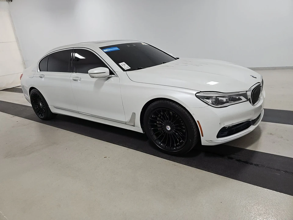 2017 BMW G11/G12 750i & M760i Sedan - Image 4 of 15