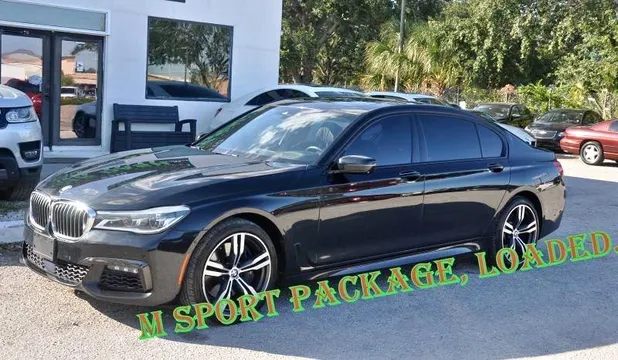 2017 BMW 750i Sedan