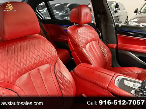2017 BMW 7 Series 750i Sedan