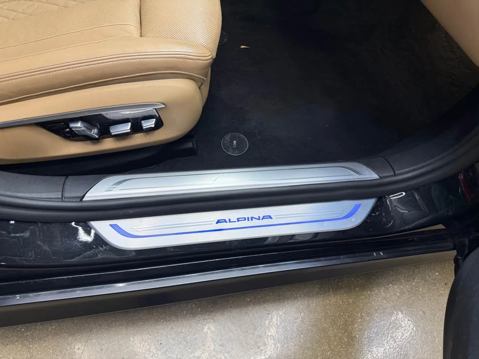 2017 BMW Alpina B7 - Image 9 of 19