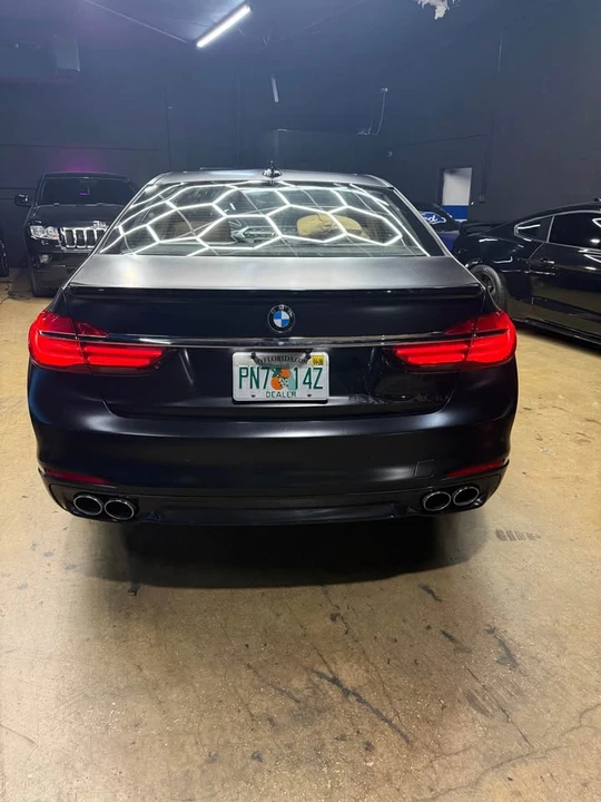 2017 BMW Alpina B7 - Image 8 of 19