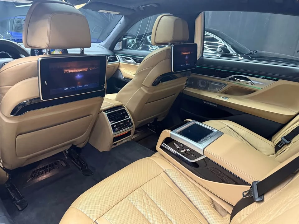 2017 BMW Alpina B7 - Image 14 of 19
