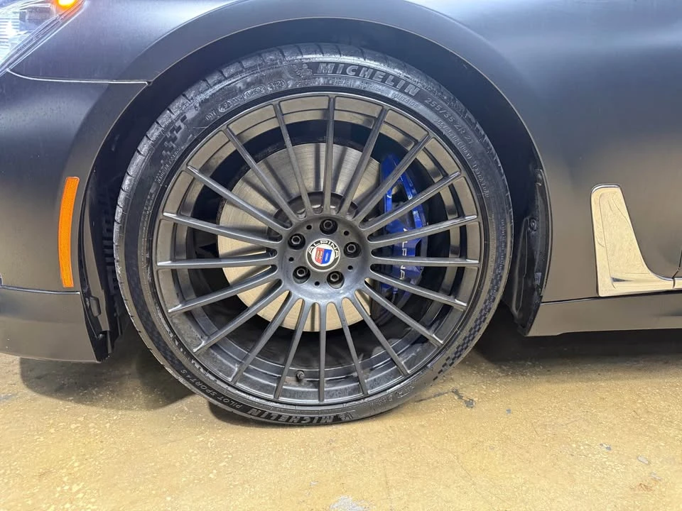 2017 BMW Alpina B7 - Image 12 of 19