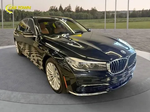 2017 BMW 740e xDrive