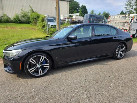 2017 BMW 740i