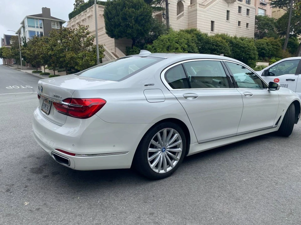 2017 BMW G11/G12 7 Series - Image 5 of 6