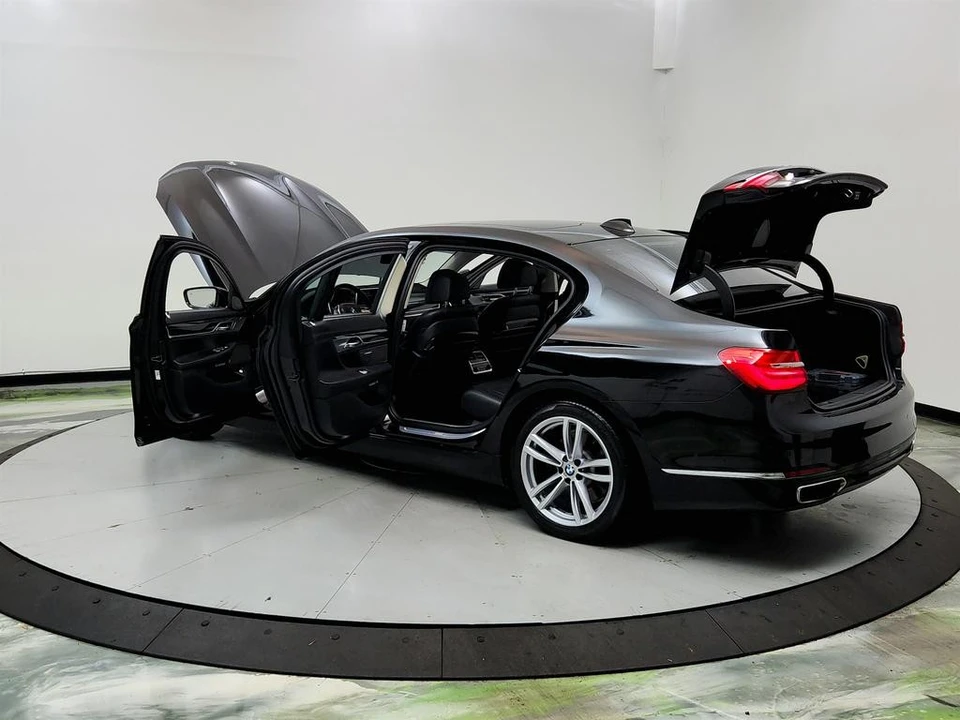 2017 BMW G11/G12 7 Series - Image 12 of 21
