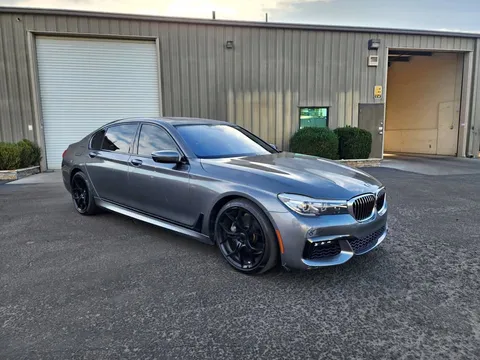 2017 BMW 740i
