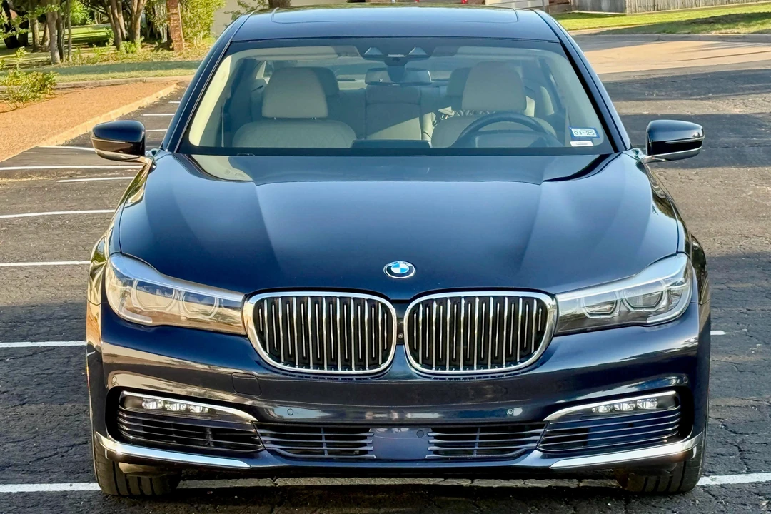 2017 BMW G11/G12 7 Series - Image 2 of 31