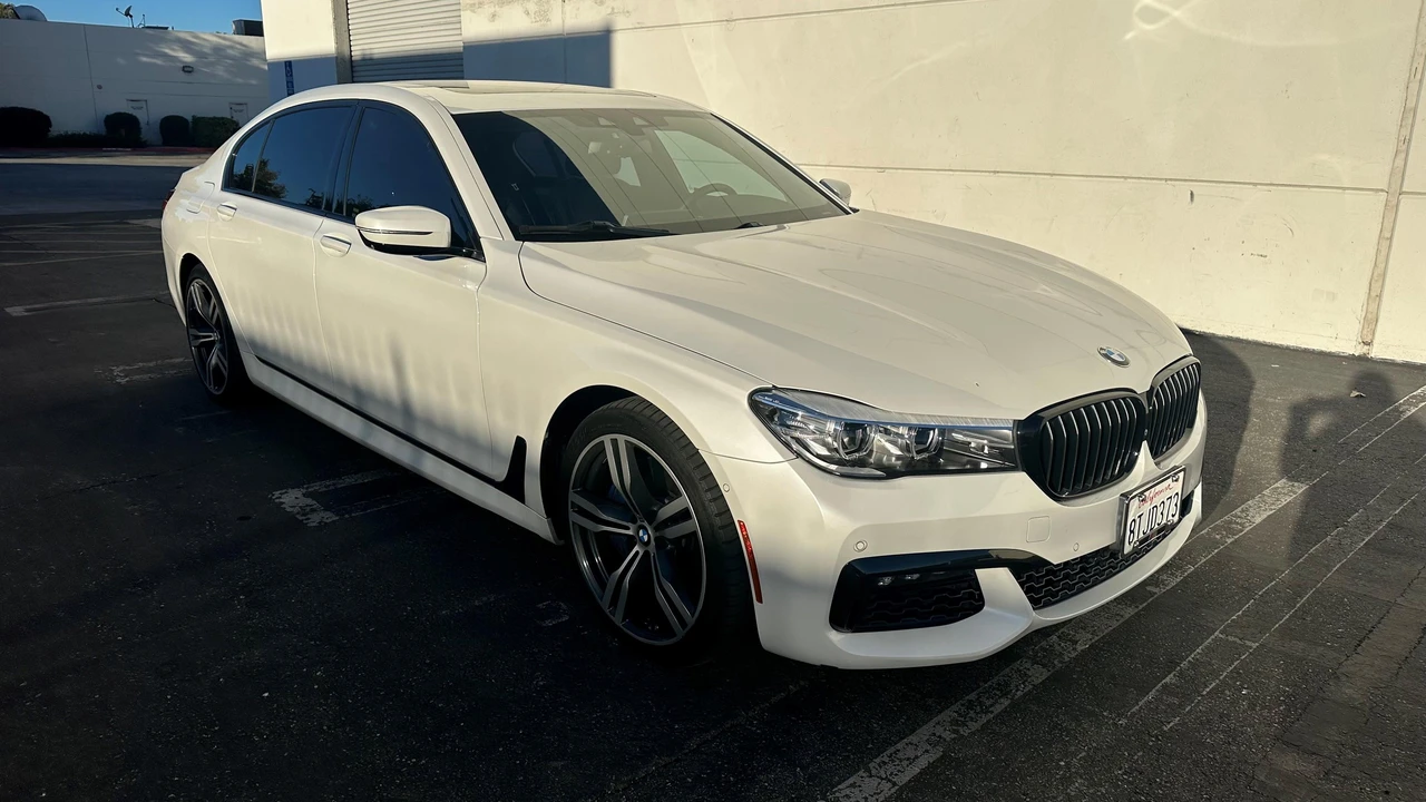 2017 BMW G11/G12 7 Series - Image 26 of 31