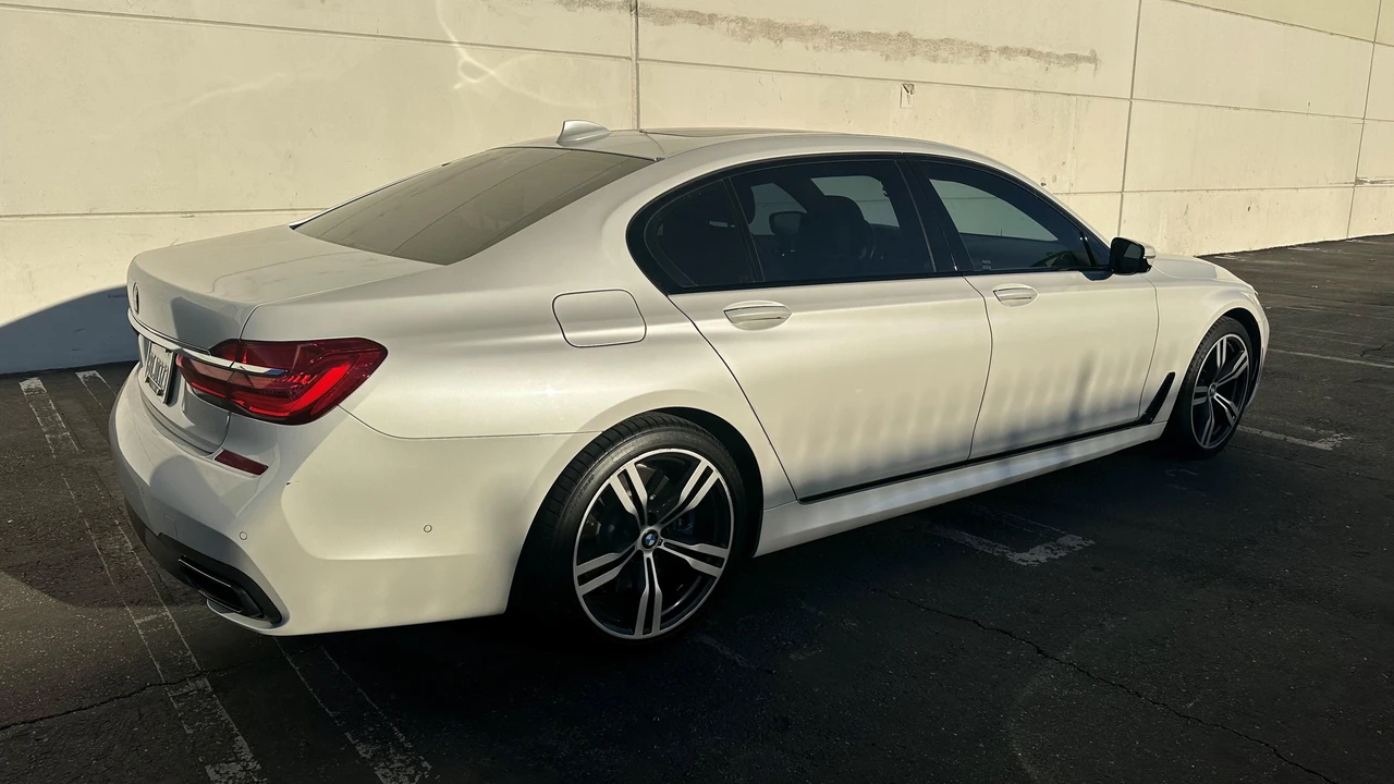 2017 BMW G11/G12 7 Series - Image 25 of 31