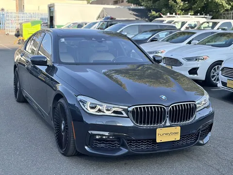 2017 BMW 750i