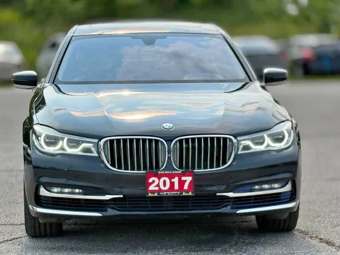 2017 BMW 750i B7