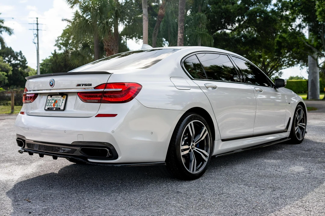 2017 BMW G11/G12 750i & M760i Sedan - Image 4 of 31