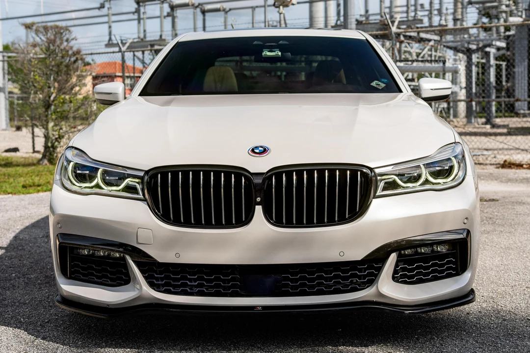 2017 BMW G11/G12 750i & M760i Sedan - Image 2 of 31