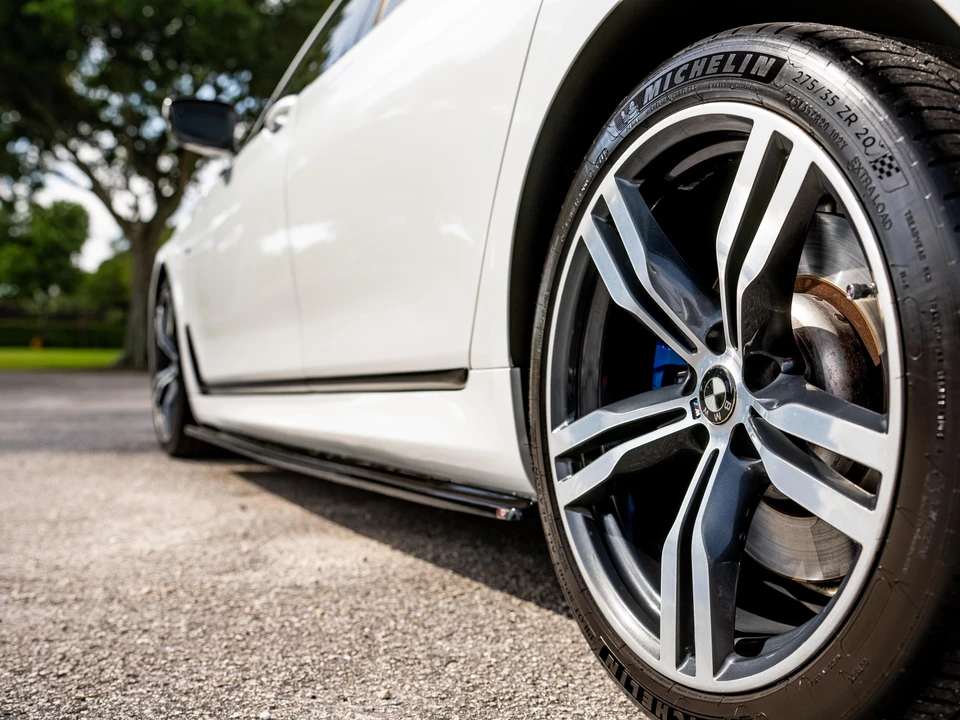 2017 BMW G11/G12 750i & M760i Sedan - Image 21 of 31