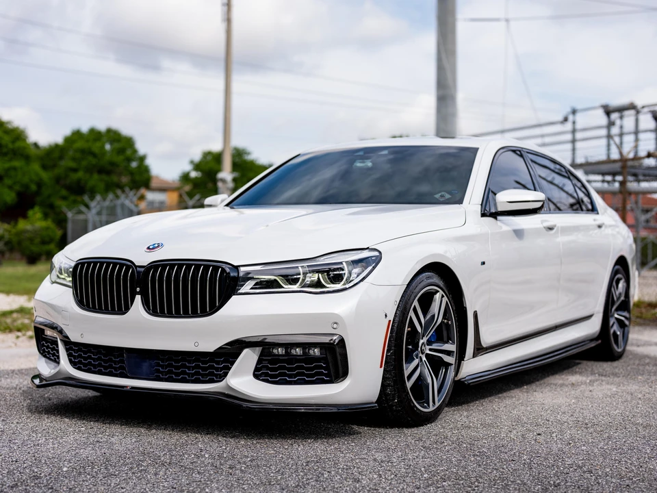 2017 BMW G11/G12 750i & M760i Sedan - Image 10 of 31