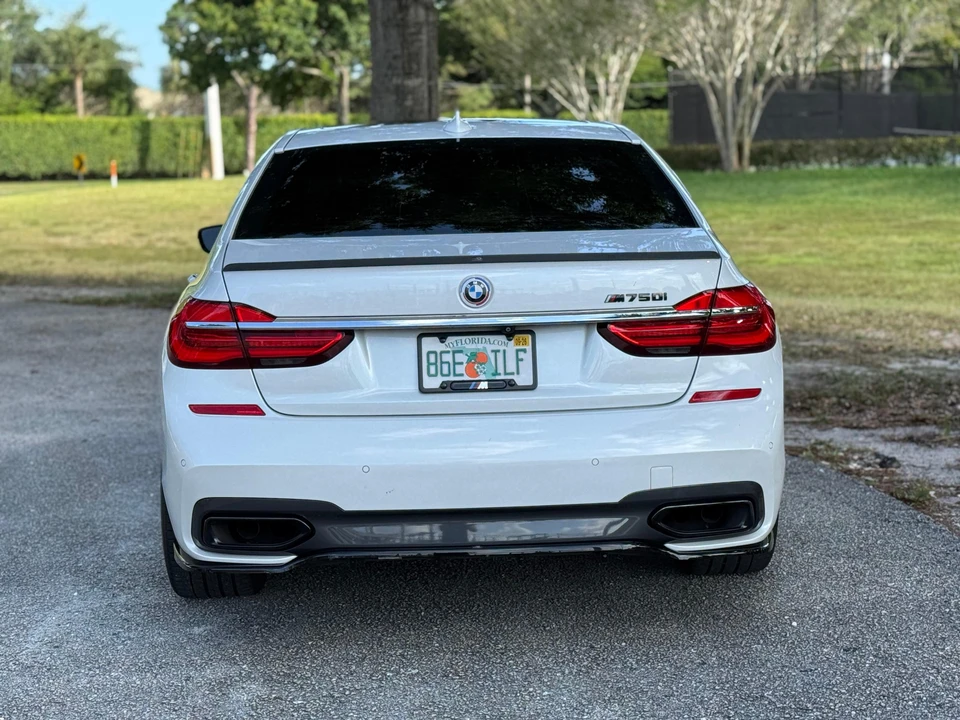 2017 BMW G11/G12 750i & M760i Sedan - Image 15 of 31