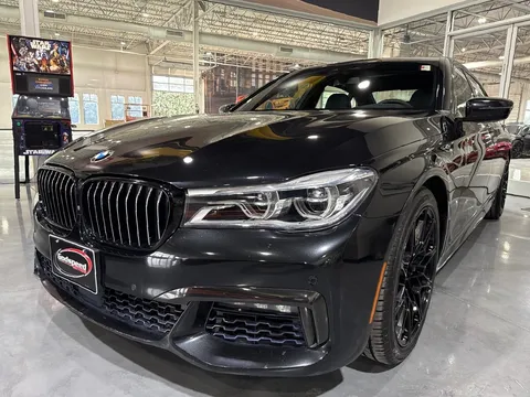 2017 BMW 750i xDrive M Sport / Executive Pkg