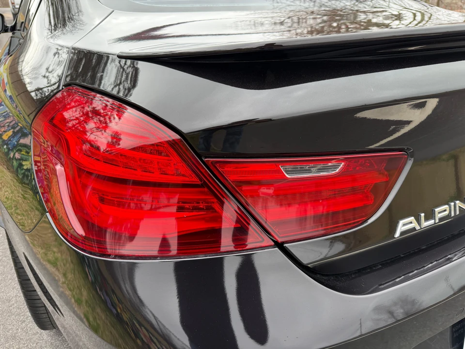 2017 BMW Alpina B6 - Image 13 of 31