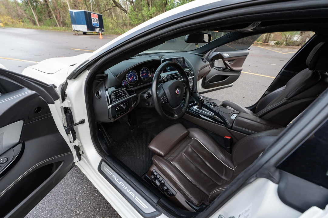 2017 BMW Alpina B6 - Image 29 of 31