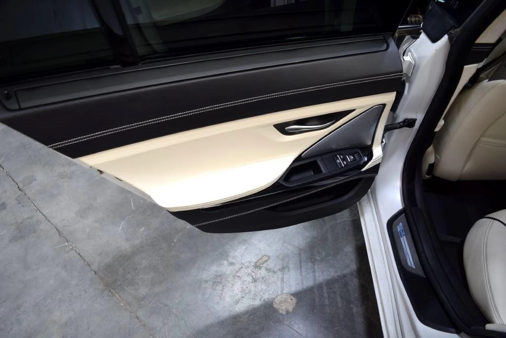 2017 BMW Alpina B6 - Image 18 of 21