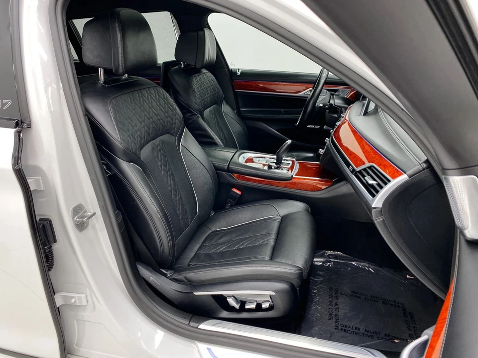 2017 BMW Alpina B7 - Image 16 of 21