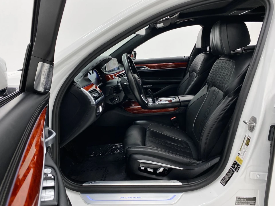 2017 BMW Alpina B7 - Image 17 of 21