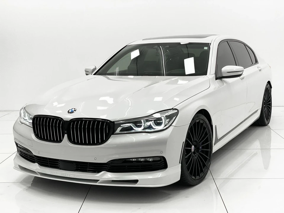 2017 BMW Alpina B7 - Image 3 of 21