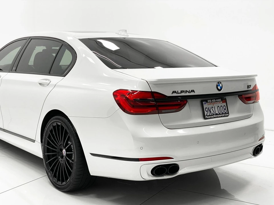 2017 BMW Alpina B7 - Image 10 of 21