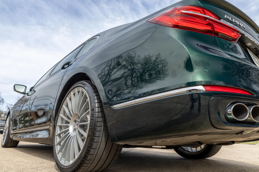 2017 BMW Alpina B7 - Image 23 of 31