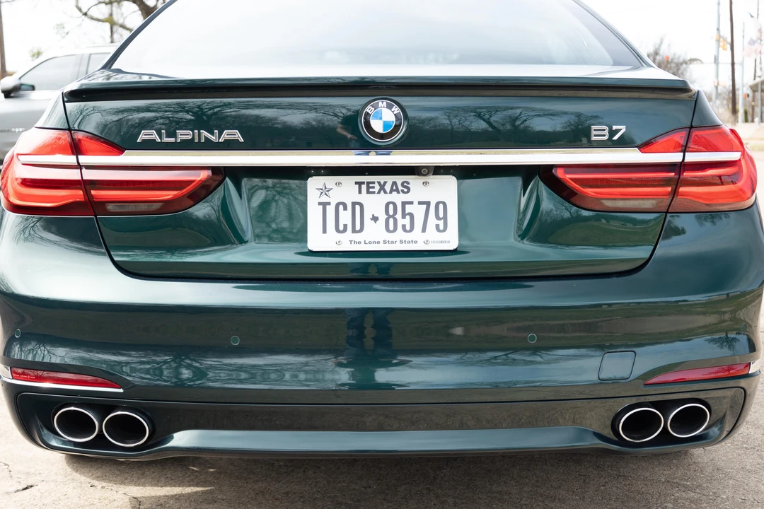 2017 BMW Alpina B7 - Image 27 of 31