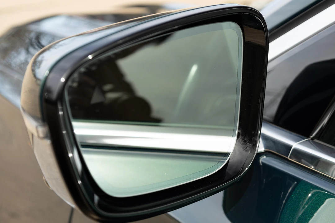 2017 BMW Alpina B7 - Image 20 of 31