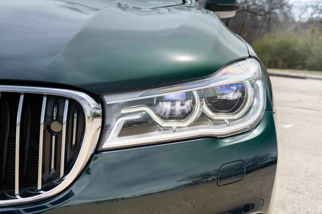 2017 BMW Alpina B7 - Image 13 of 31