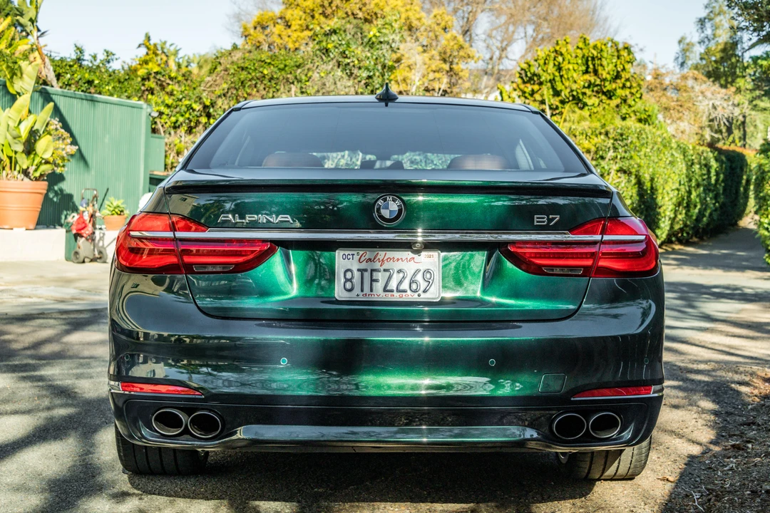 2017 BMW Alpina B7 - Image 16 of 31