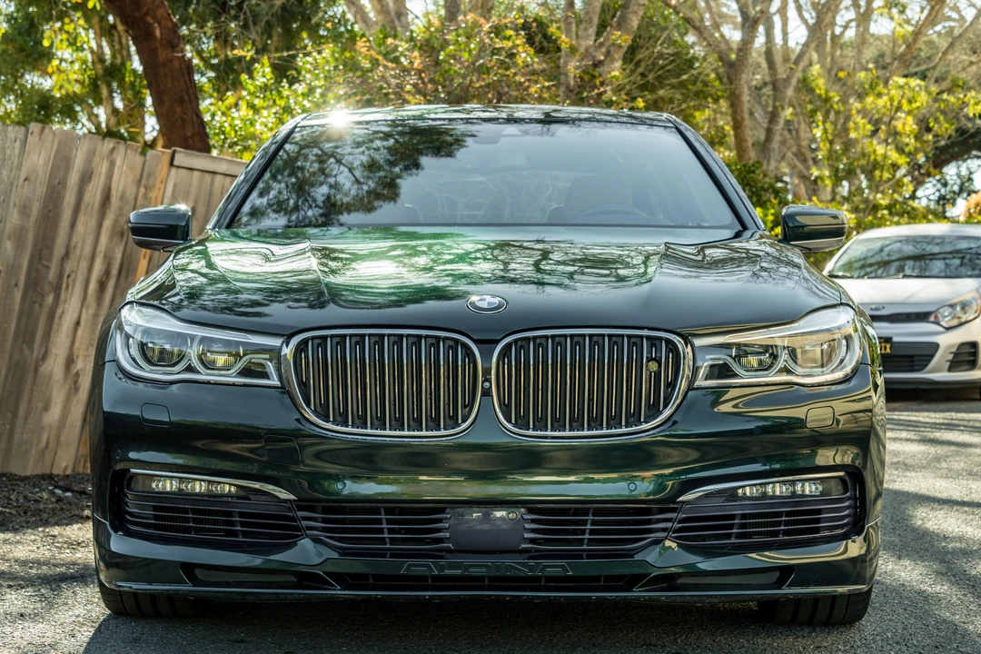 2017 BMW Alpina B7 - Image 7 of 31