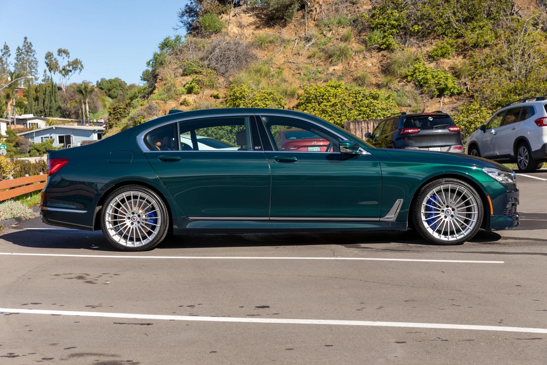 2017 BMW Alpina B7 - Image 21 of 31