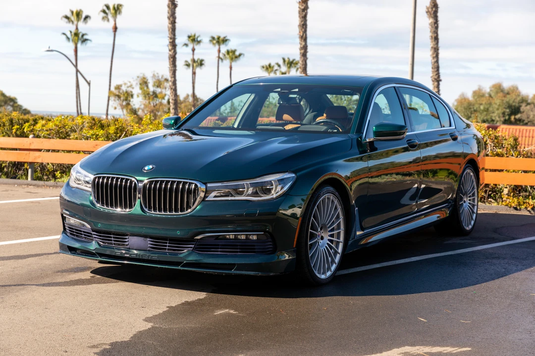 2017 BMW Alpina B7 - Image 9 of 31