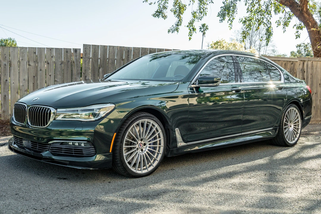 2017 BMW Alpina B7 - Image 11 of 31