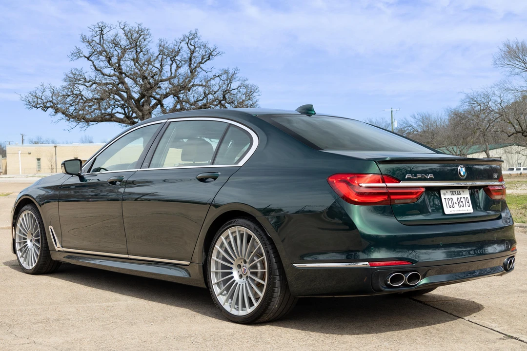 2017 BMW Alpina B7 - Image 4 of 31